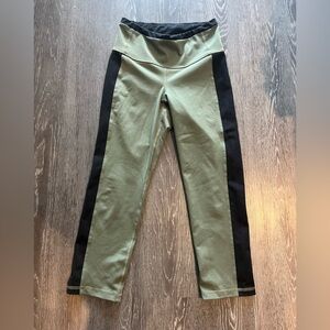 Old Navy Active | Cropped Leggings | Green/Black